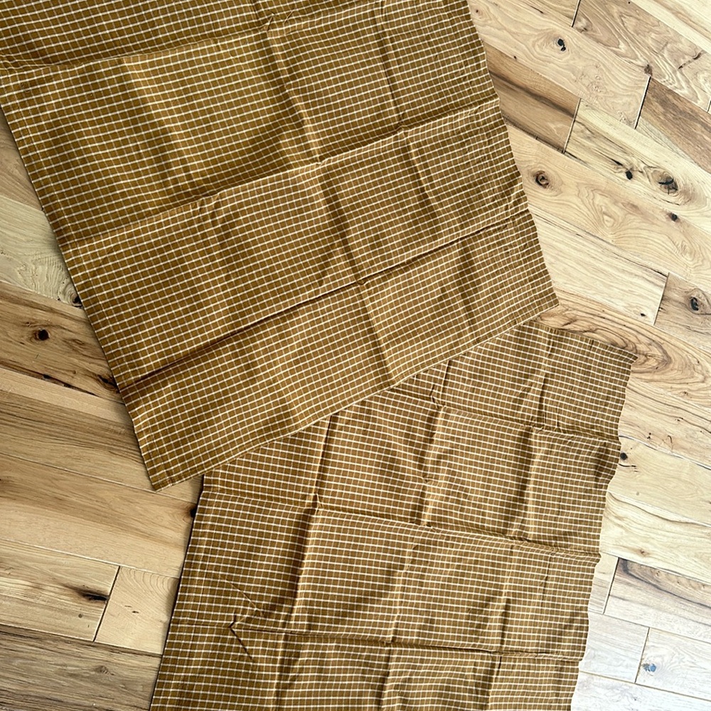 Primitive curtains